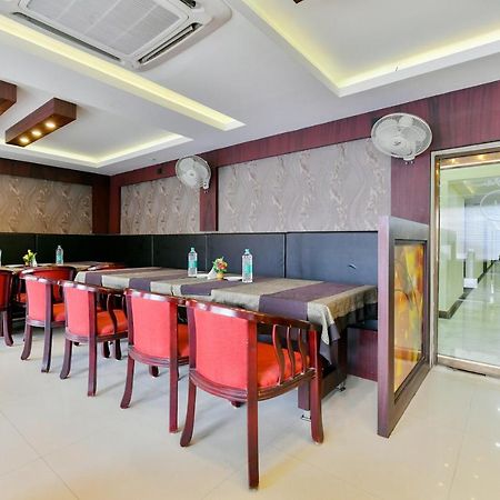 Oyo 1889 Hotel Aj Park Alappuzha Exterior foto