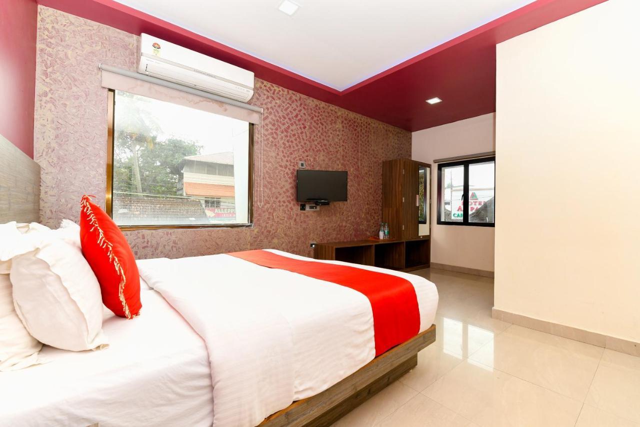 Oyo 1889 Hotel Aj Park Alappuzha Exterior foto