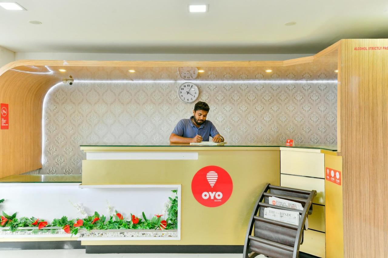 Oyo 1889 Hotel Aj Park Alappuzha Exterior foto